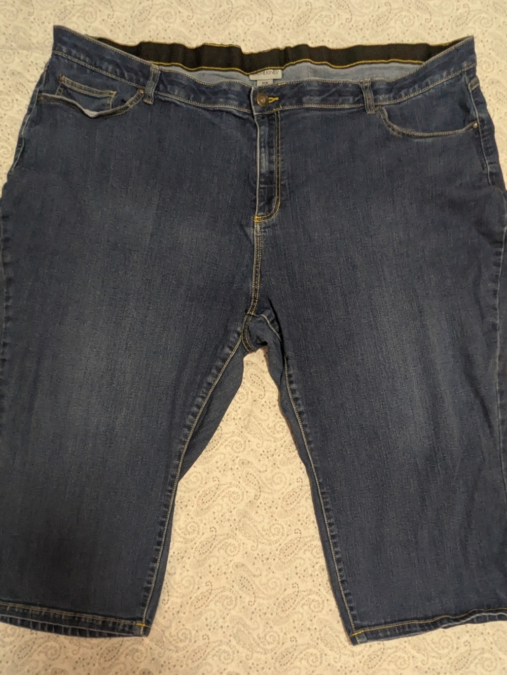 Catherines's denim 32W capris with stretch